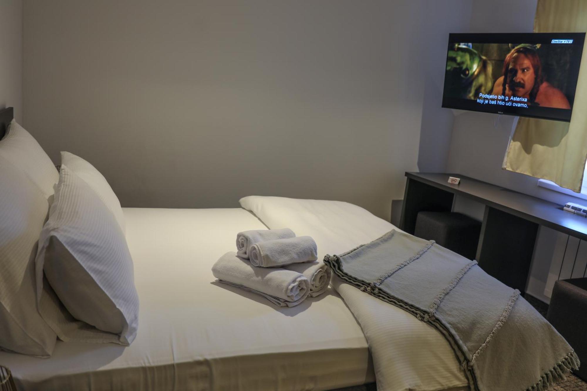 Studio Apartments Visit Point Сараево Екстериор снимка